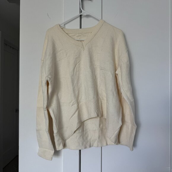 Off-White V-Neck Sweater - Picture 1 of 2